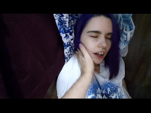 ❤️ Leidsin oma õe kapist ja aitasin tal cumida ❌ Pornovideo at et.porn-mate.ru